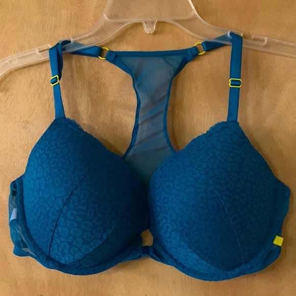 Victoria’s Secret - teal, mesh razor back bra w/animal print - Picture 1 of 9
